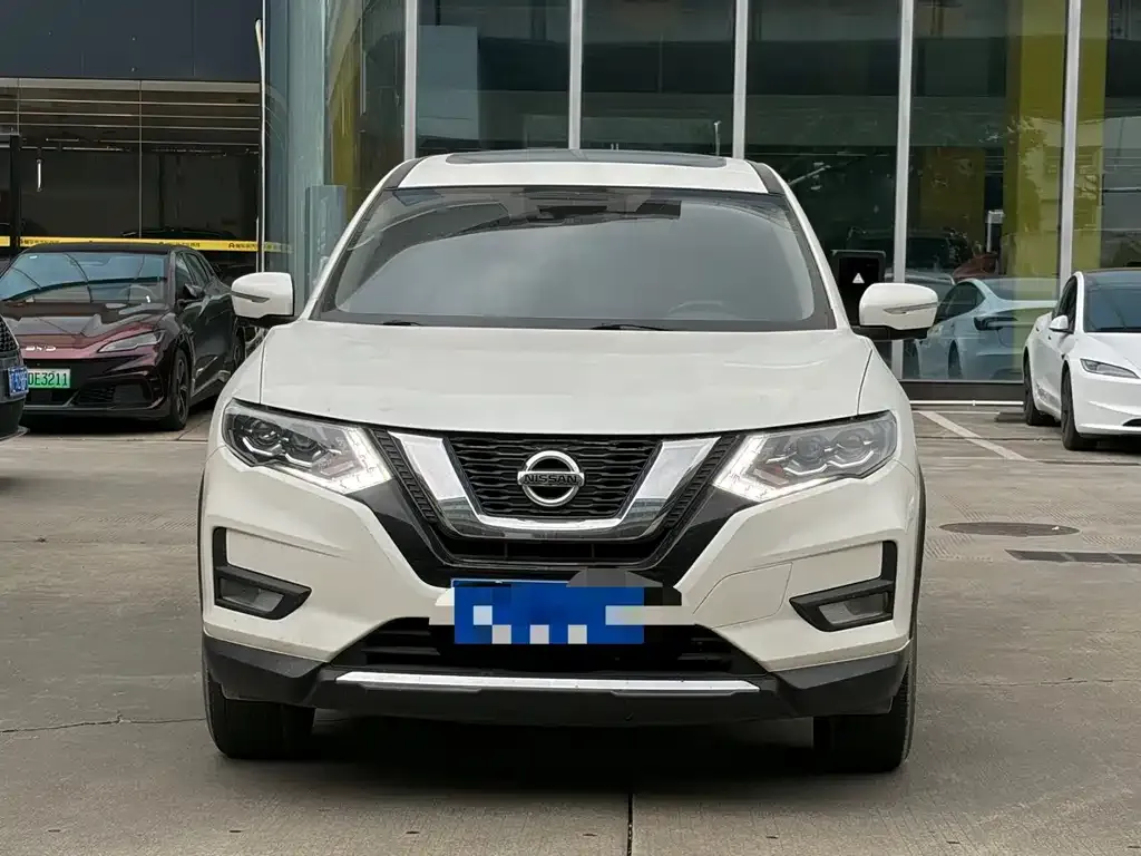 Nissan X-Trail — фото 4
