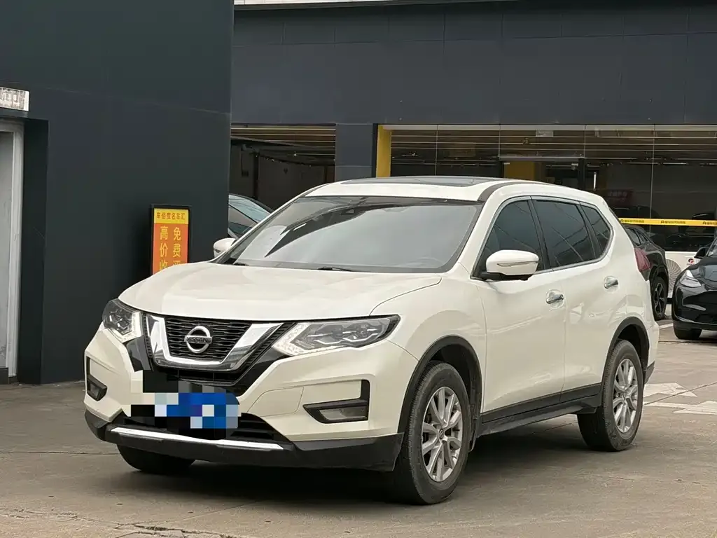 Nissan X-Trail — фото 9