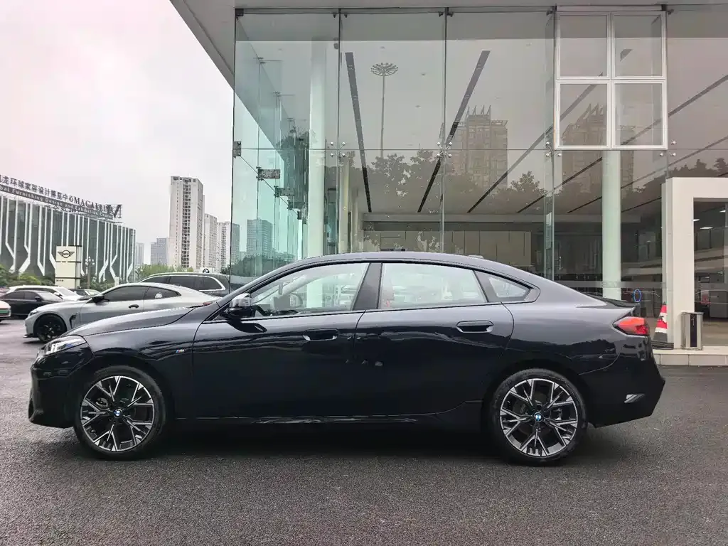 BMW 2 Series — фото 2