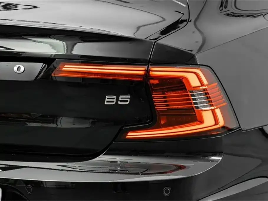 Volvo S90 — фото 8