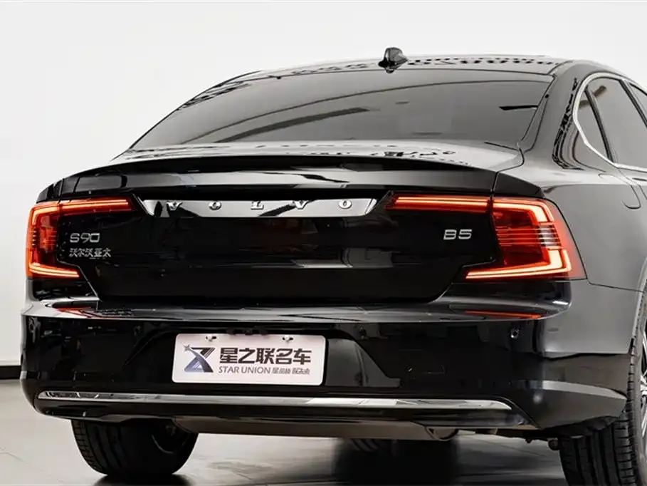 Volvo S90 — фото 9