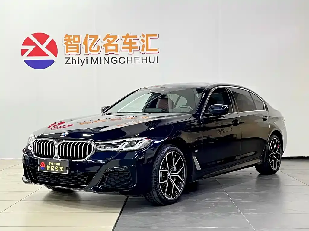 BMW 5 Series — фото 1