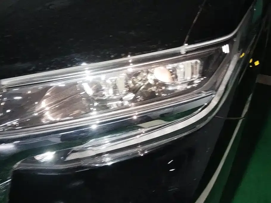 Toyota Alphard — фото 7