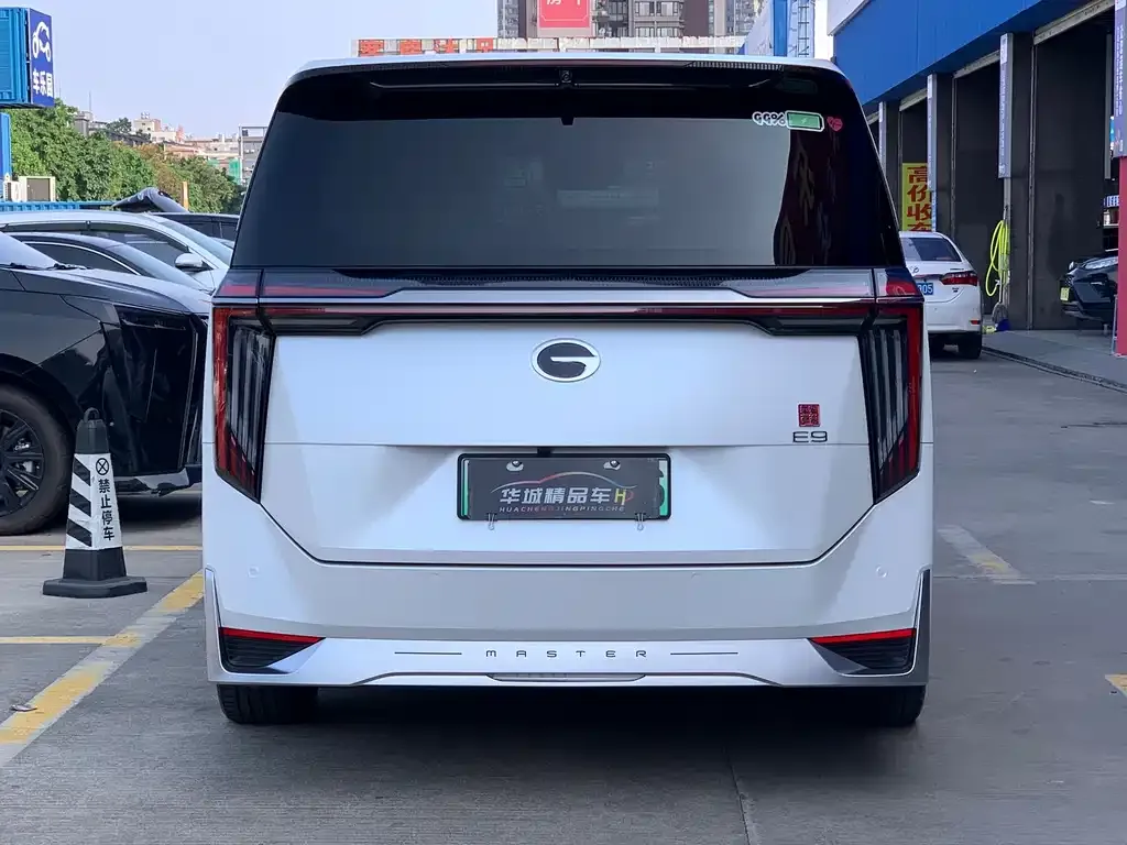 GAC Motor Trumpchi E9 — фото 8