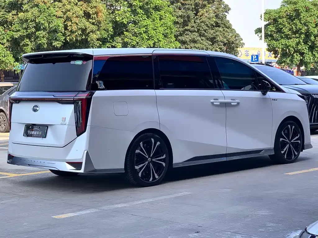 GAC Motor Trumpchi E9 — фото 9
