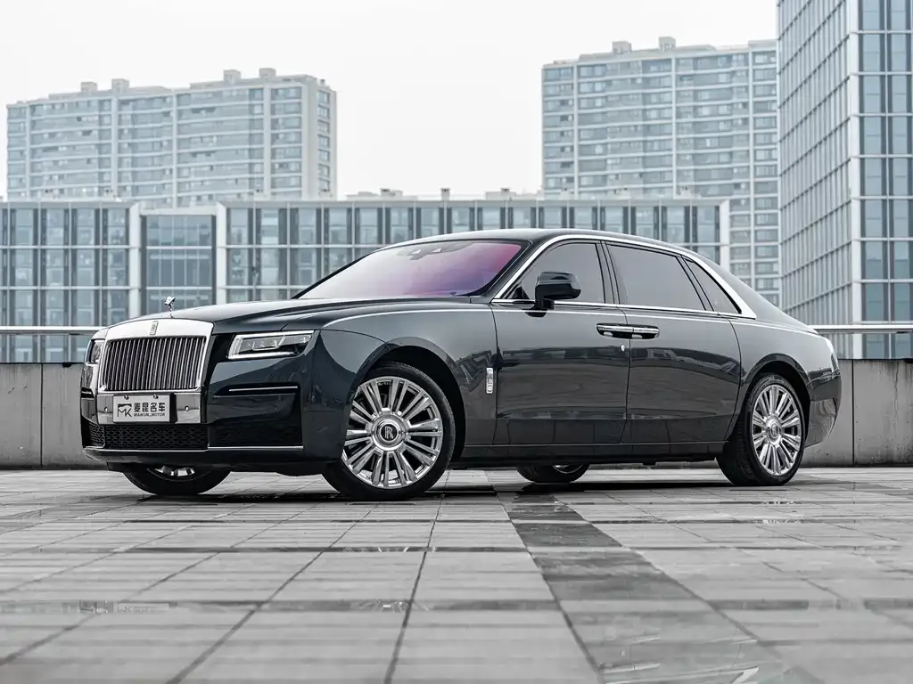Rolls-Royce Ghost — фото 1