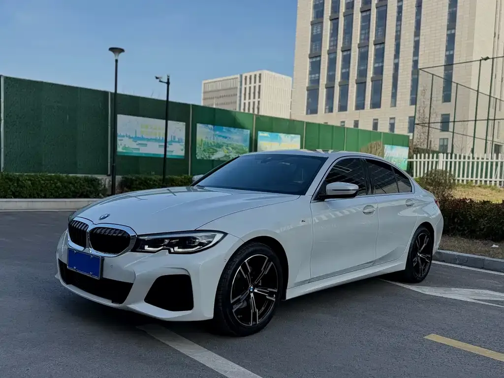 BMW 3 Series — фото 1