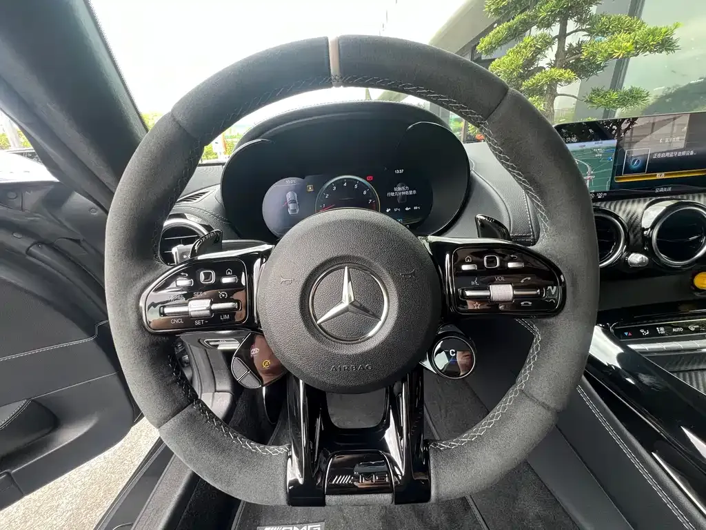 Mercedes-Benz AMG GT — фото 9