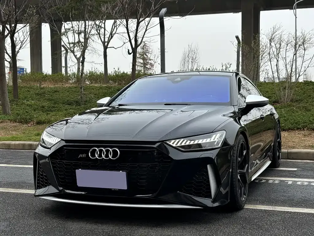 Audi A7 — фото 1