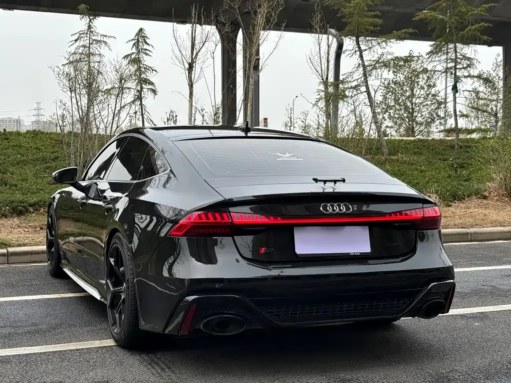 Audi A7 — фото 9