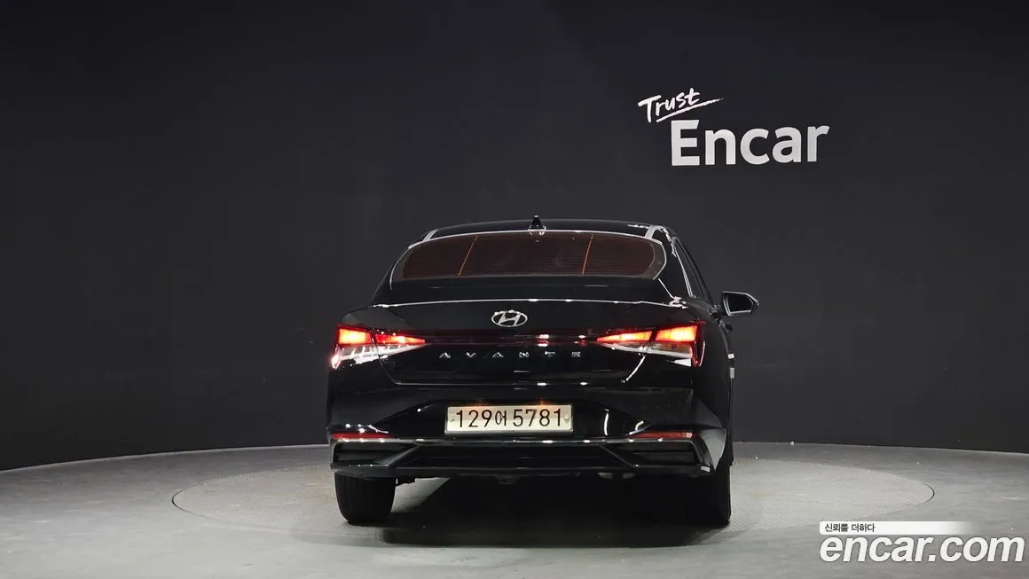 Hyundai AVANTE — фото 3