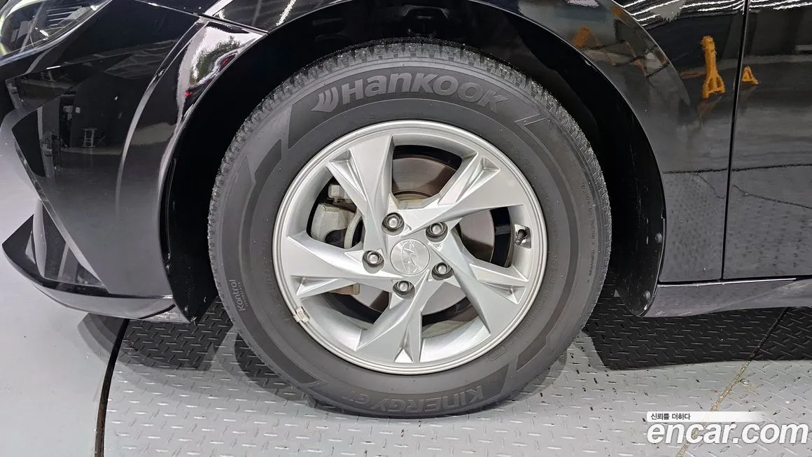 Hyundai AVANTE — фото 9