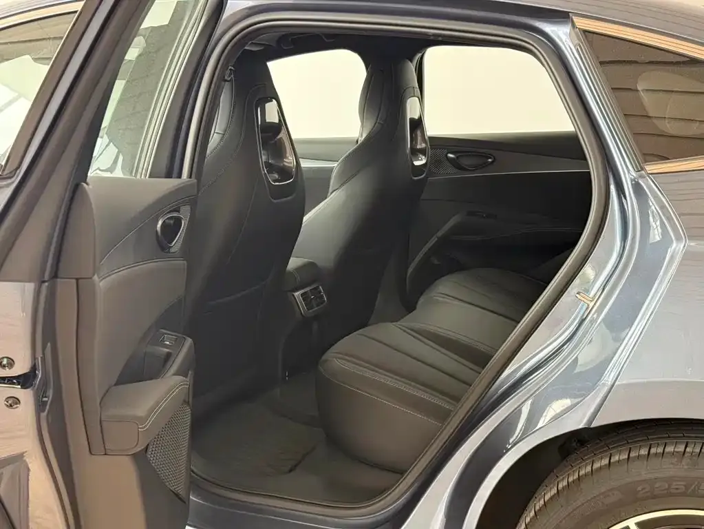 BYD Seal 06 — фото 10