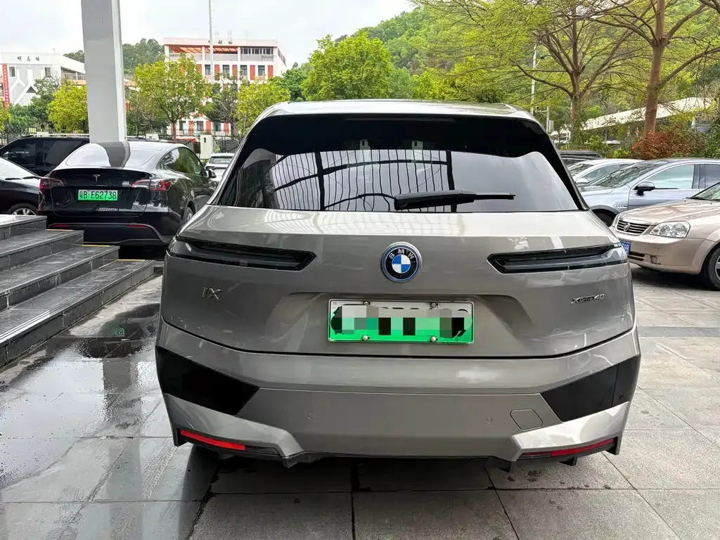 BMW iX — фото 10