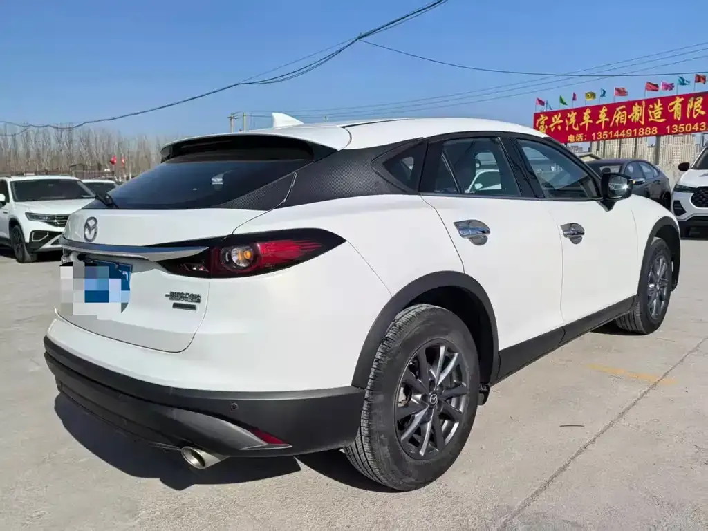 Mazda CX-4 — фото 9