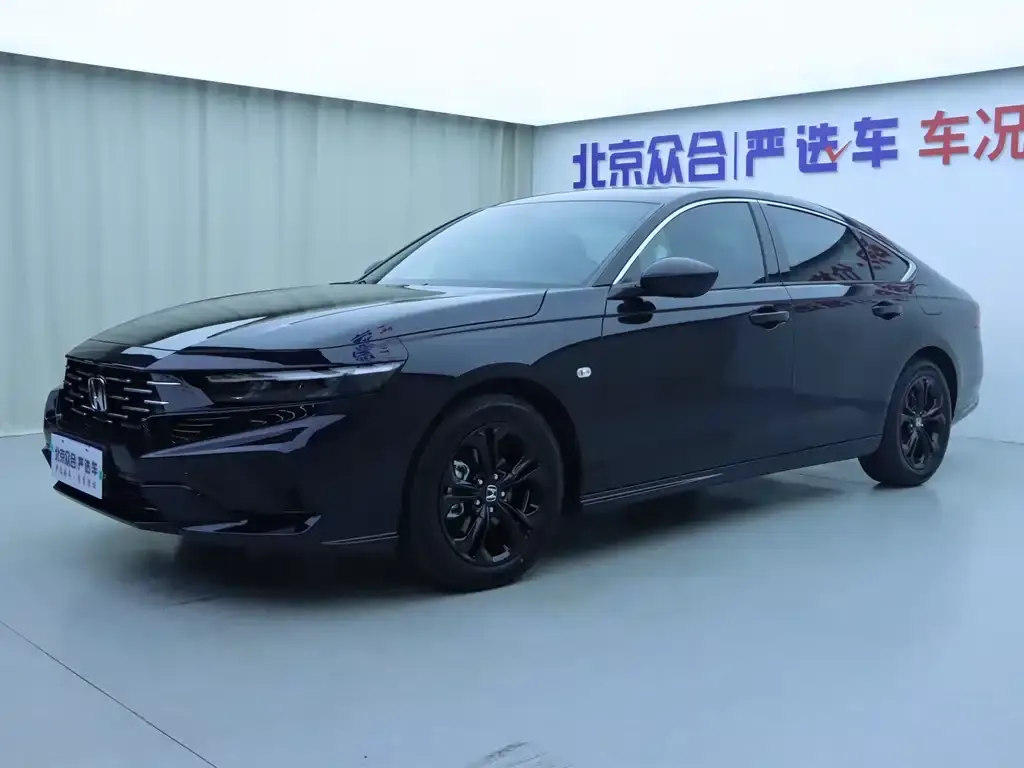 Honda Accord — фото 1
