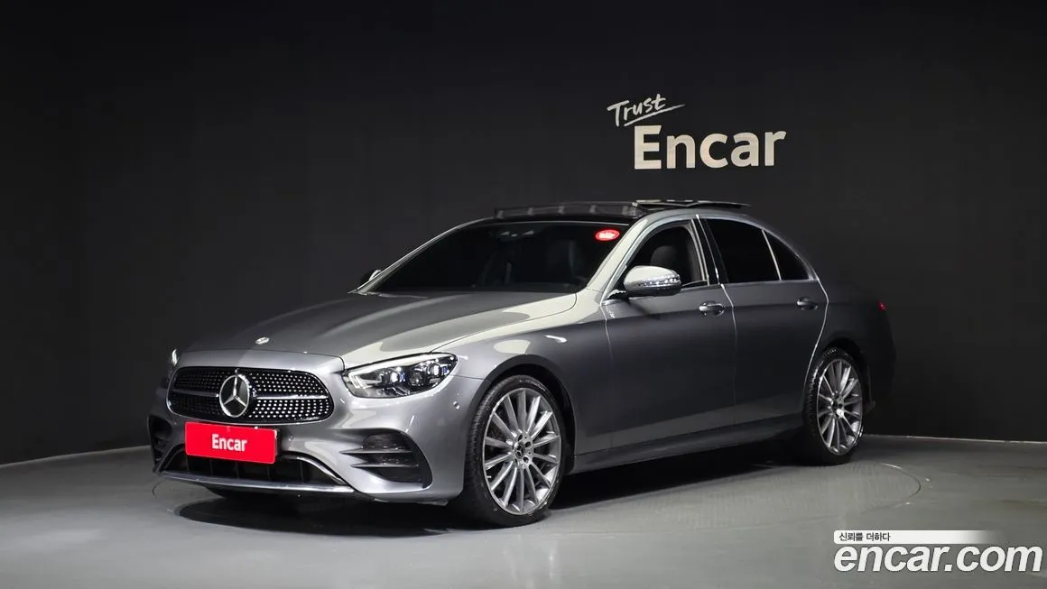 Mercedes-Benz E-Class — фото 1