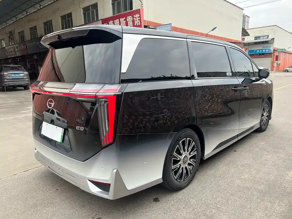 GAC Motor Trumpchi E9 — фото 8