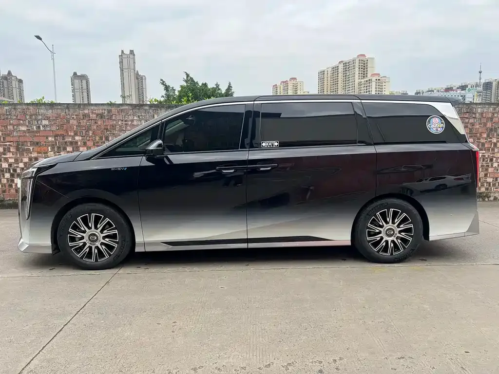 GAC Motor Trumpchi E9 — фото 9