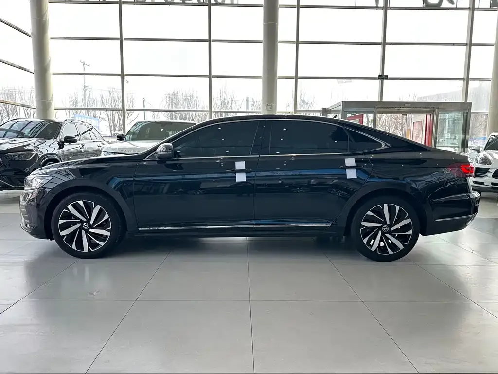 Volkswagen Passat — фото 4