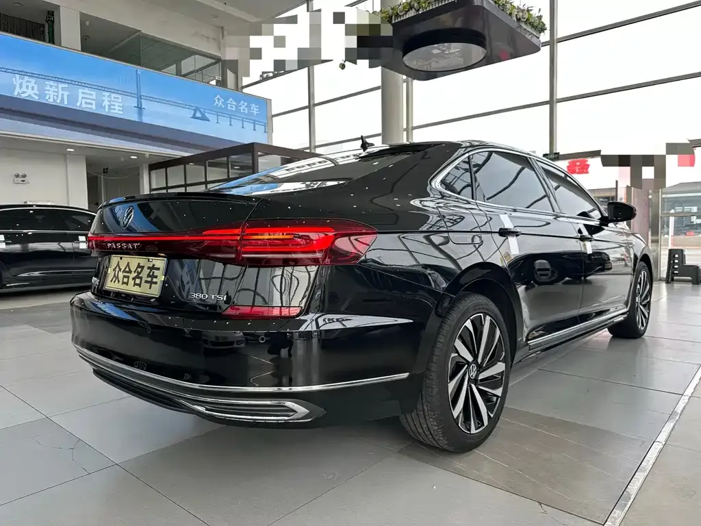 Volkswagen Passat — фото 3