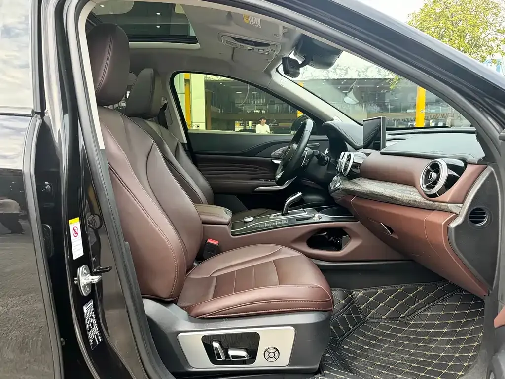 Wey VV7 GT — фото 4