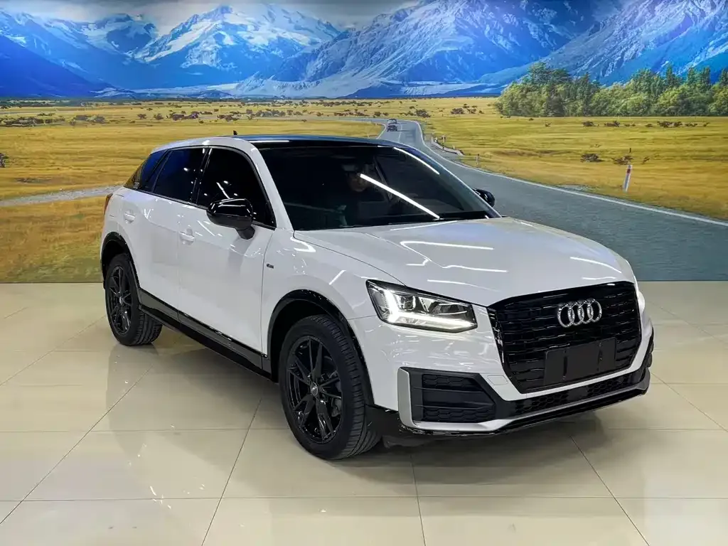 Audi Q2L — фото 4