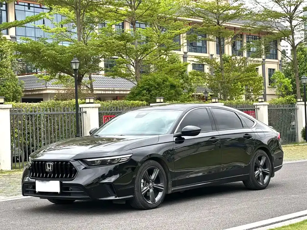 Honda Inspire — фото 1
