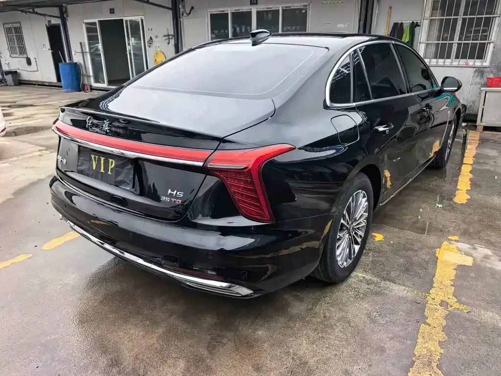 Hongqi H5 — фото 3