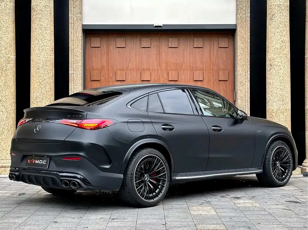 Mercedes-Benz GLC Coupe AMG — фото 9