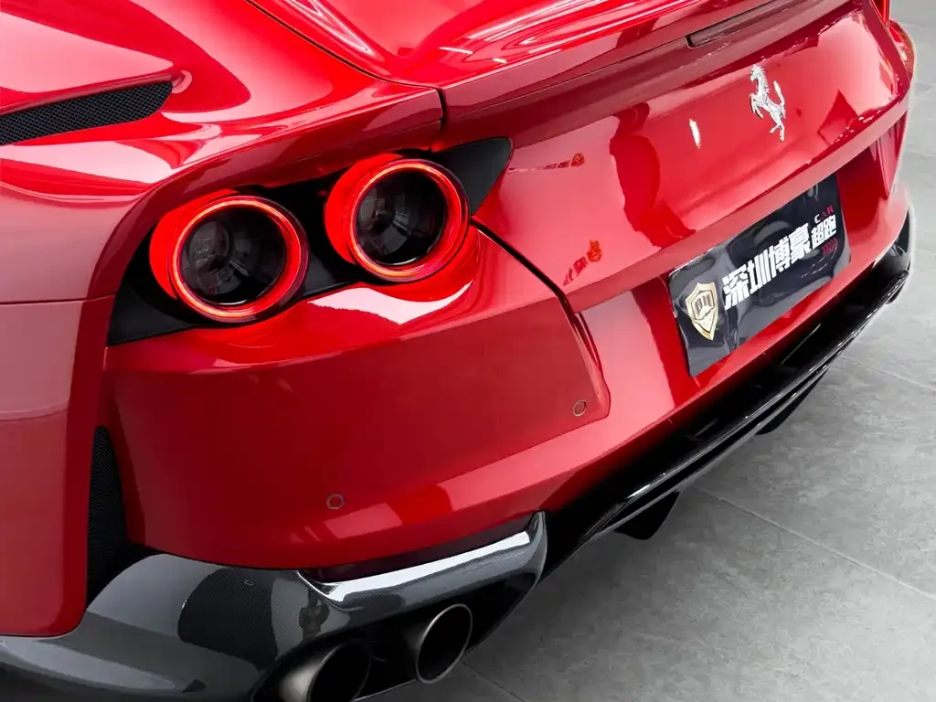 Ferrari 812 — фото 9