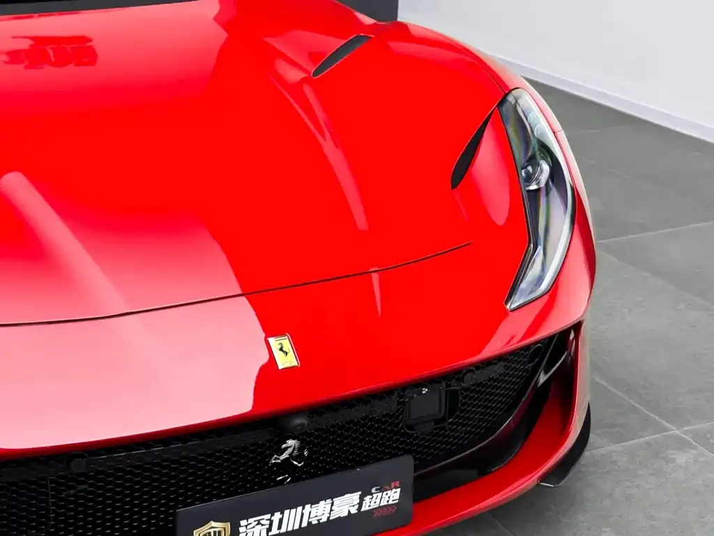 Ferrari 812 — фото 10