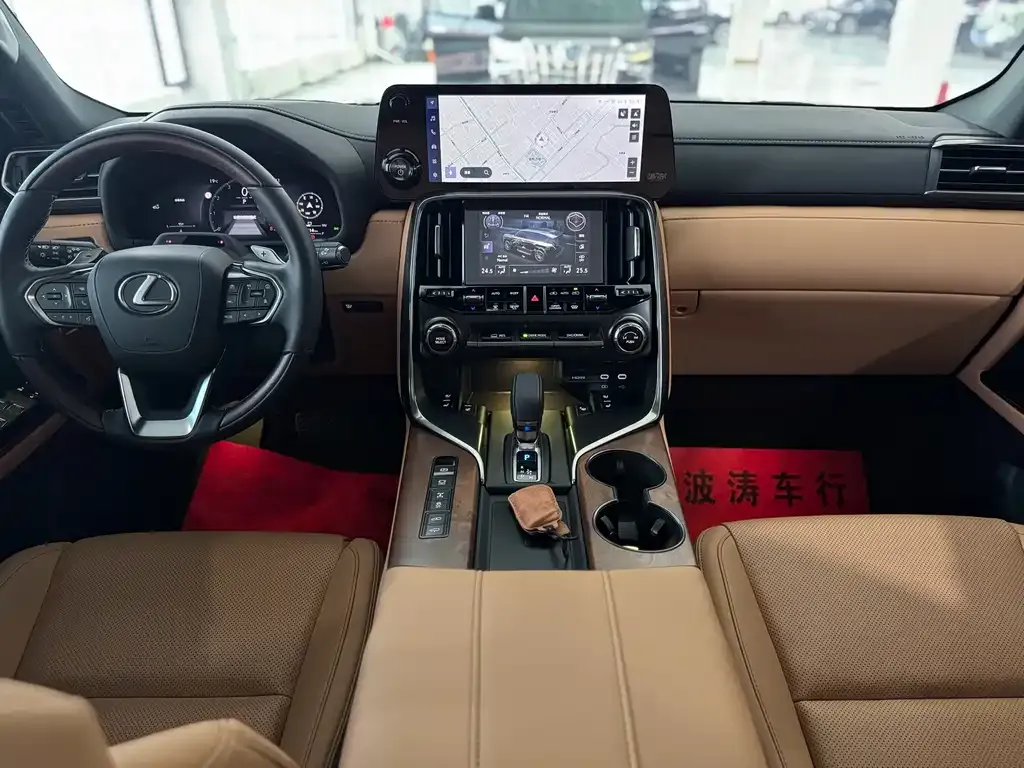 Lexus LX — фото 3