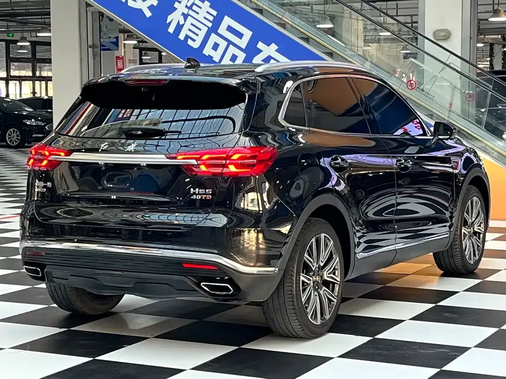 Hongqi HS5 — фото 9