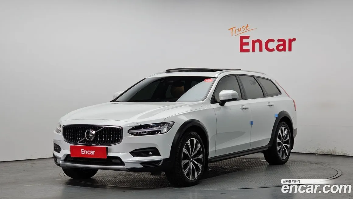 Volvo V90 — фото 1