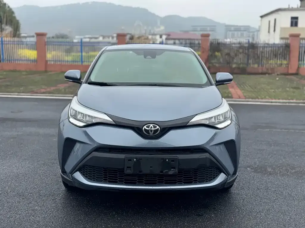 Toyota C-HR — фото 4