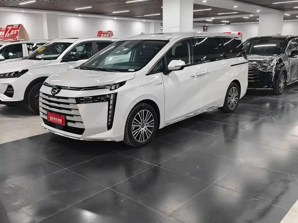 GAC Motor 传祺E8 PHEV — фото 1