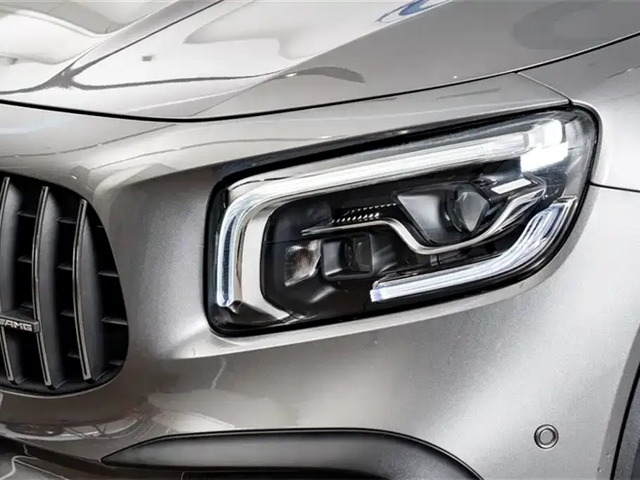Mercedes-Benz GLB AMG — фото 5