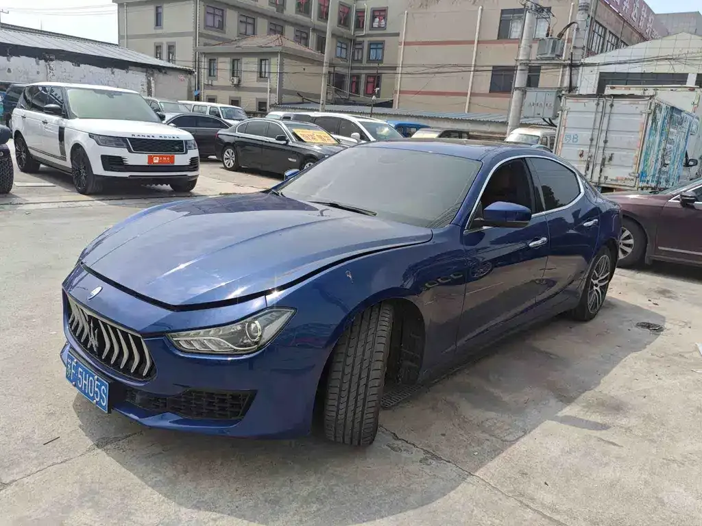 Maserati Ghibli — фото 1
