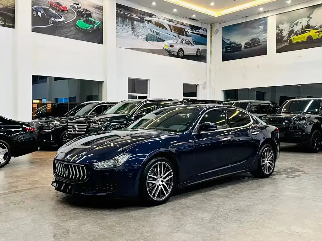 Maserati Ghibli — фото 1