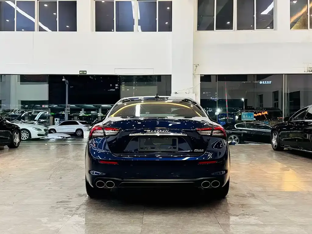 Maserati Ghibli — фото 7