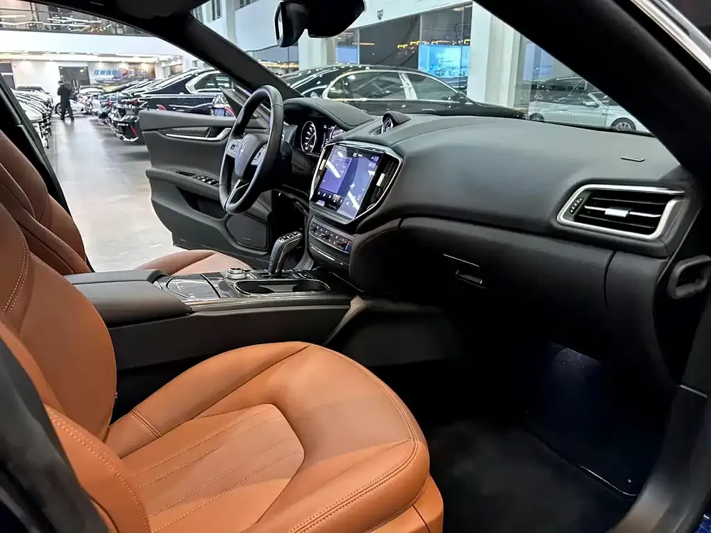 Maserati Ghibli — фото 2