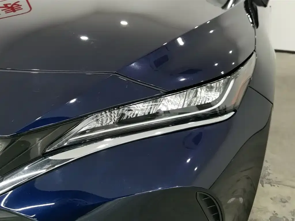 Toyota Harrier — фото 10