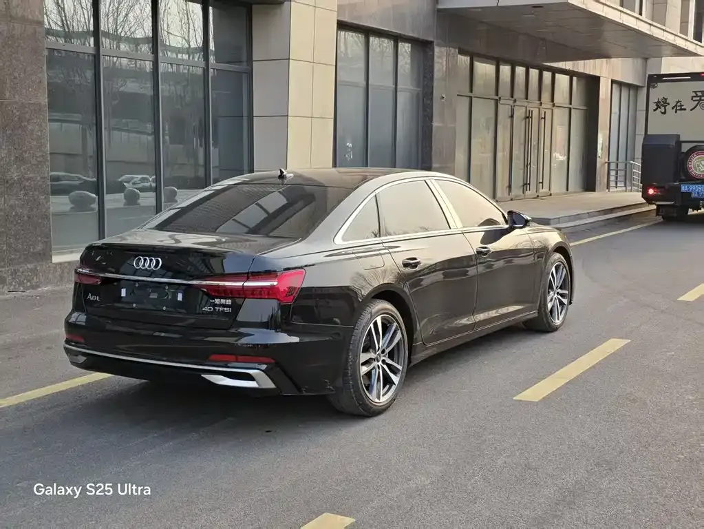 Audi A6L — фото 9