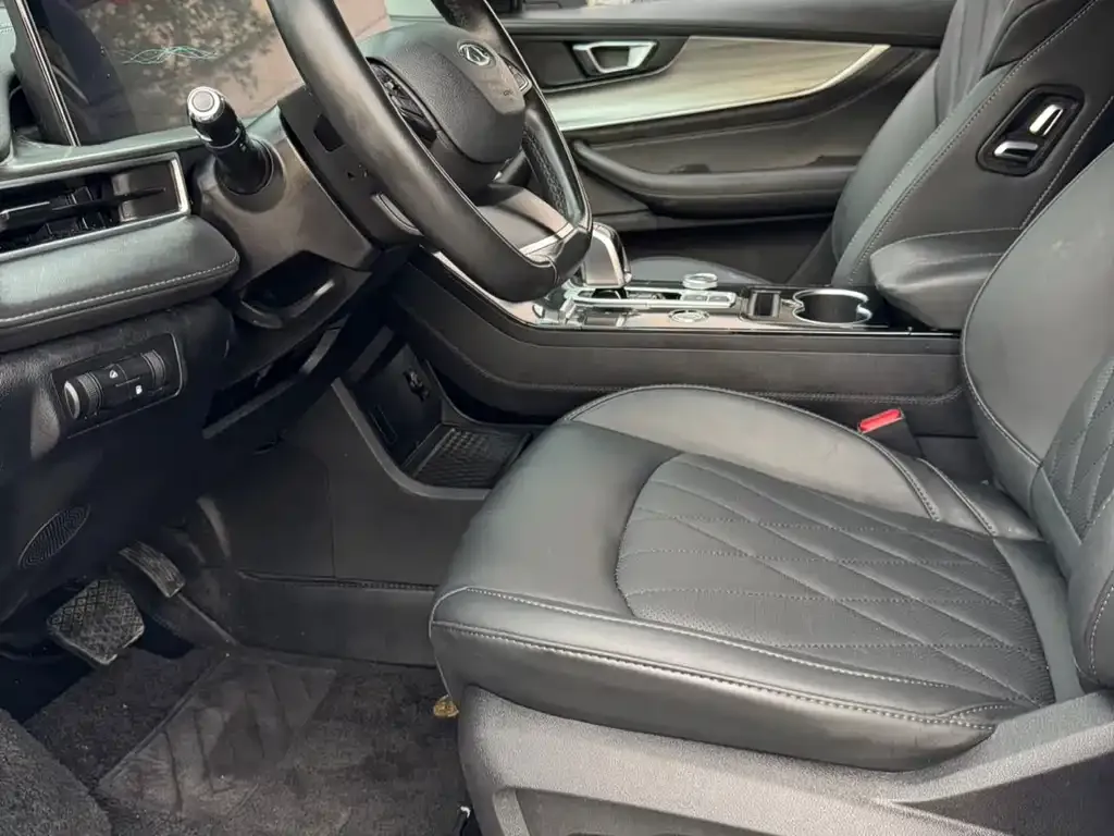 Chery Tiggo 8 PLUS Kunpeng e+ — фото 2