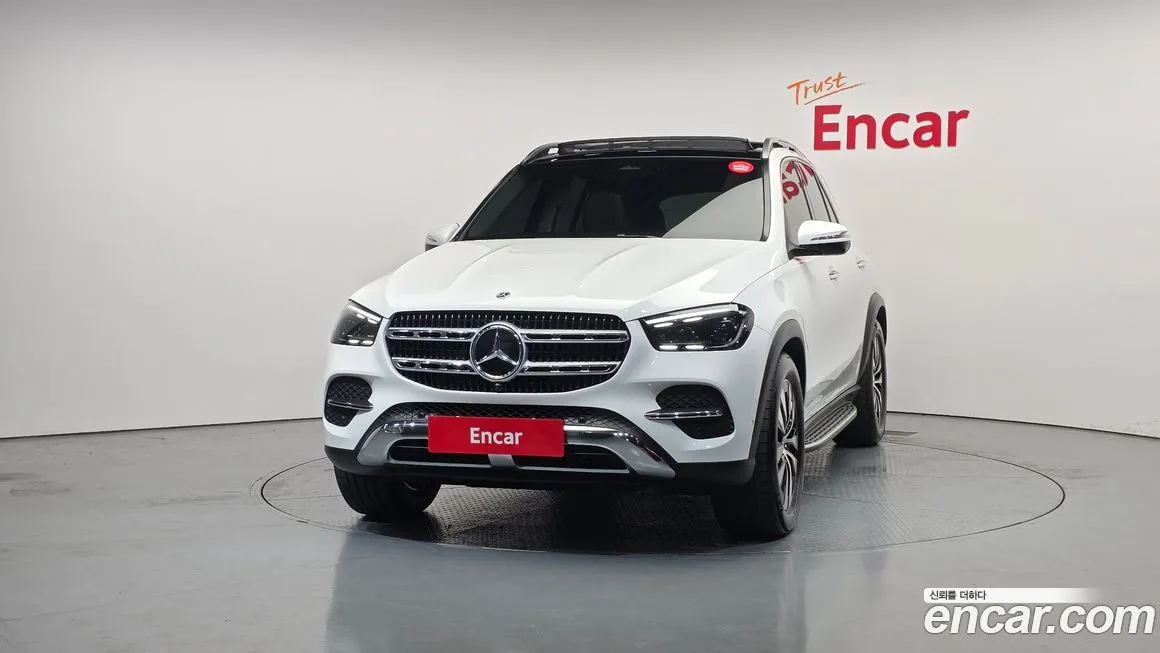 Mercedes-Benz GLE-Class — фото 4
