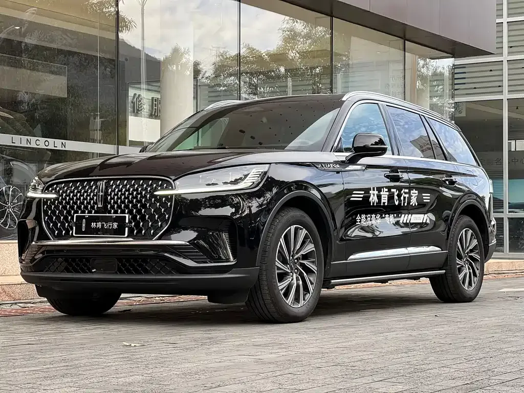 Lincoln Aviator — фото 1