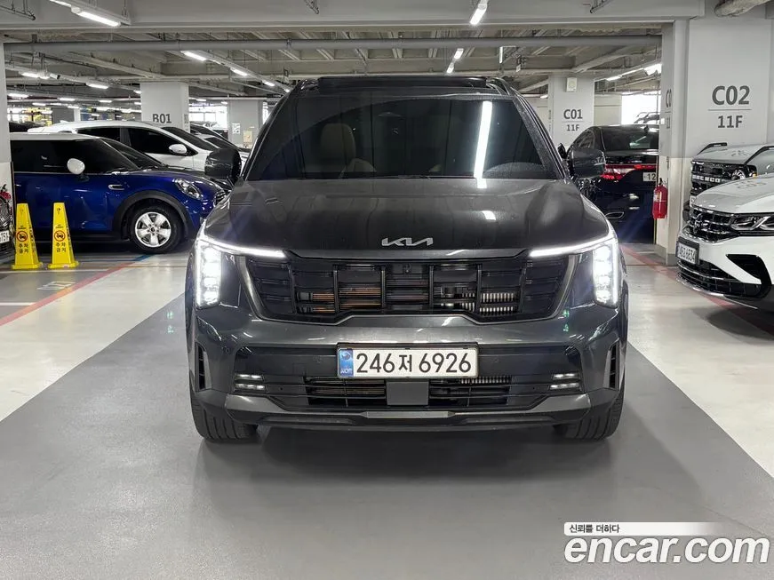 Kia Sorento — фото 1