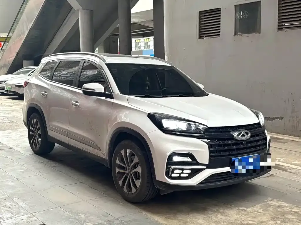Chery Tiggo 8 — фото 7
