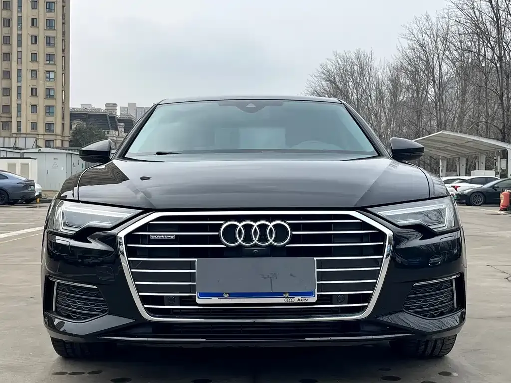 Audi A6L — фото 2
